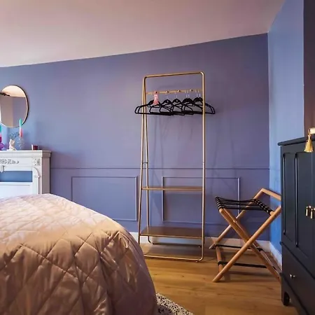 La De L'oie - Cosy - Metro Apartamento
